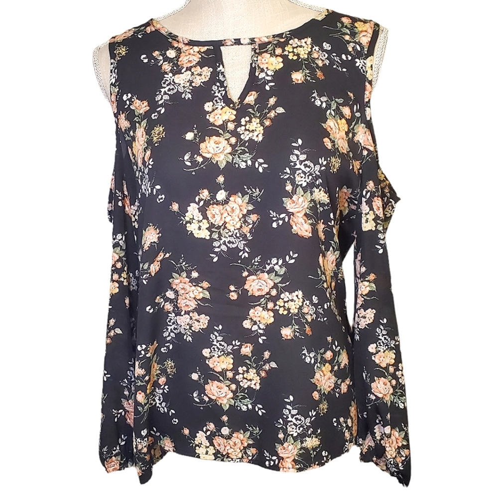 WISHFUL PARK | Women's black with peachy floral cold-shoulder blouse. Size L.
